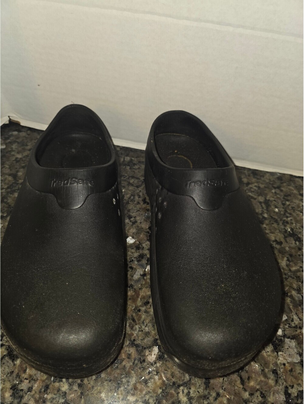 TredSafe Clogs Unisex Oil Slip Resistant M9/W11. Non-Marking Shoes Used
